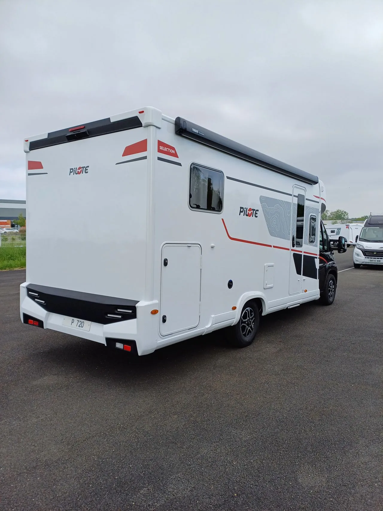Camping-car - Pilote - P 720 FGJ SELECTION - 2025