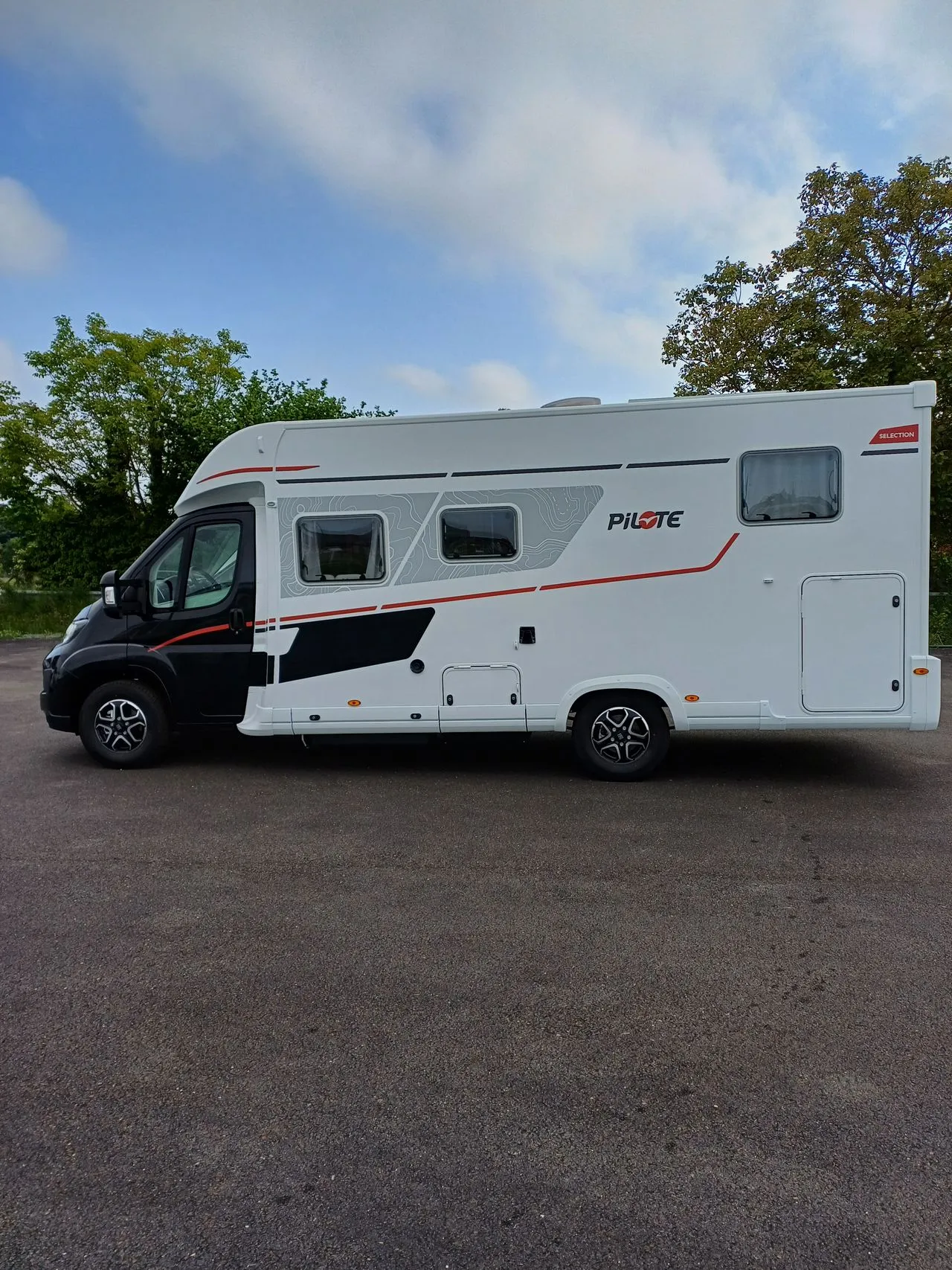 Camping-car - Pilote - P 720 FGJ SELECTION - 2025