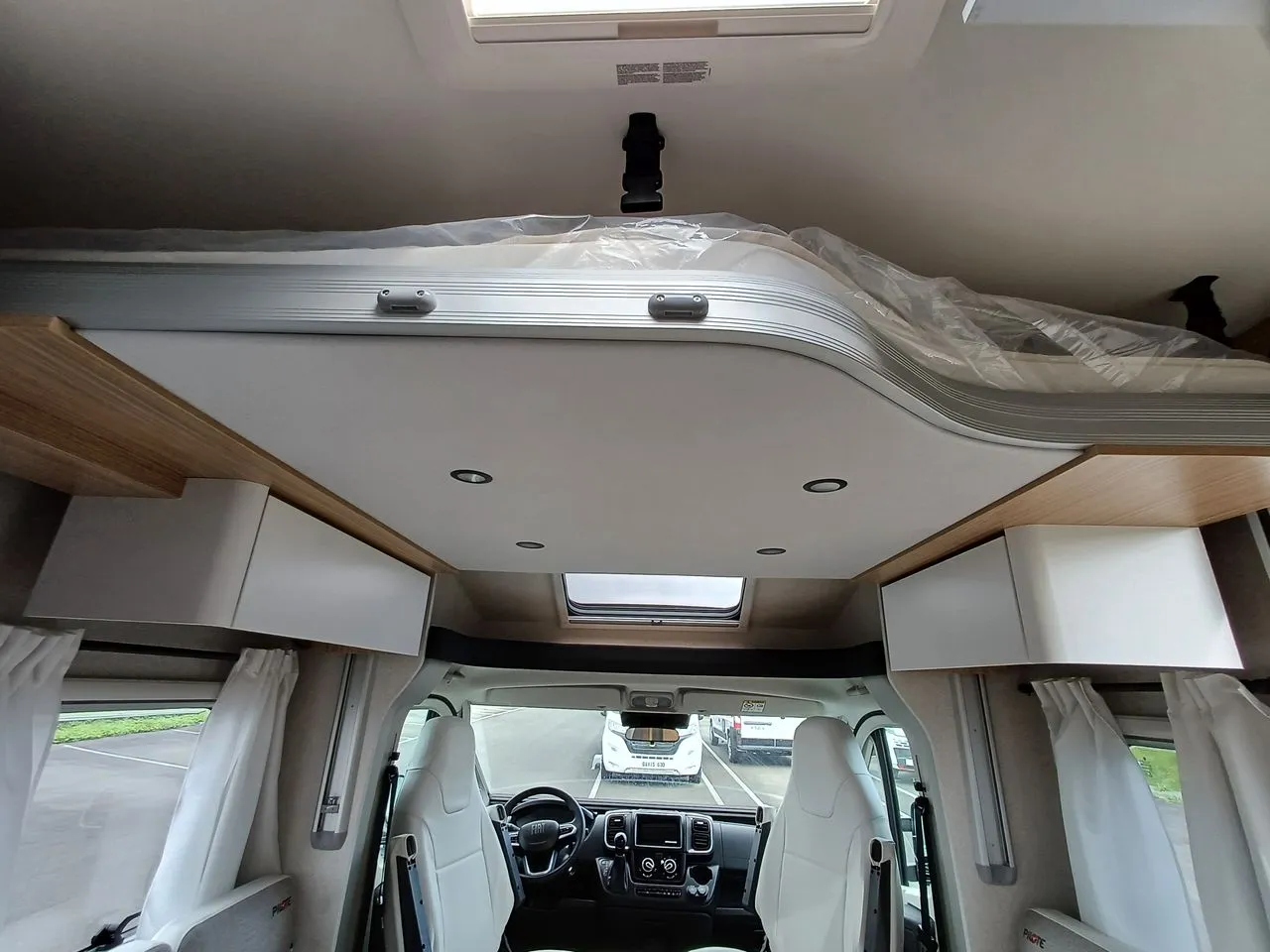 Camping-car - Pilote - P 720 FGJ SELECTION - 2025