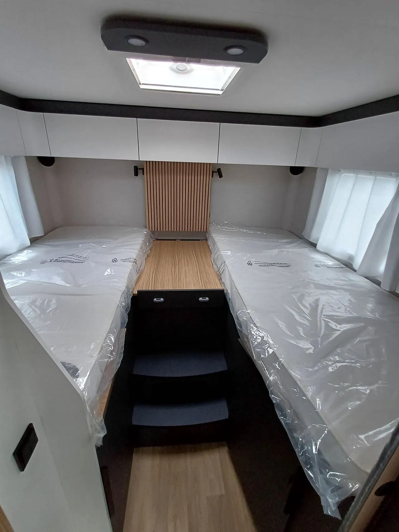 Camping-car - Pilote - P 720 FGJ SELECTION - 2025