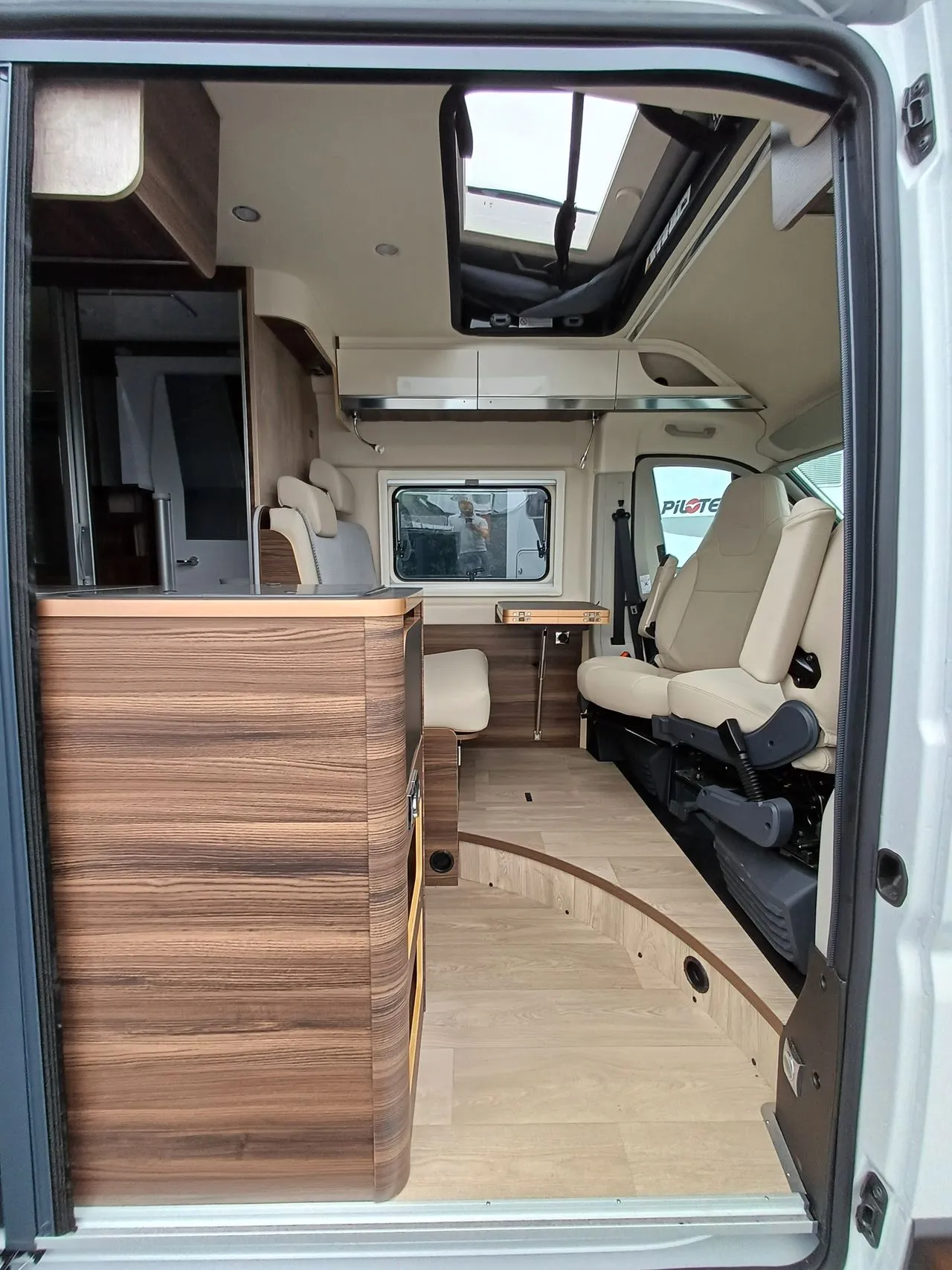 Fourgon aménagé - Laika - ECOVIP 645 - 2024