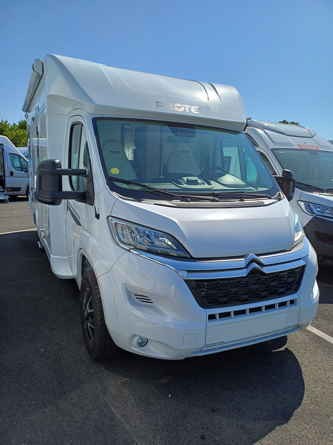 Camping-car PILOTE P 696 U EVIDENCE