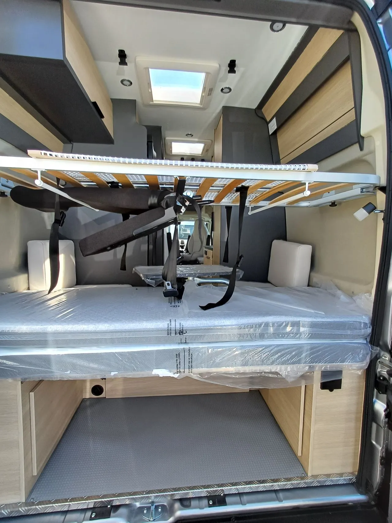 Fourgon aménagé - Dreamer - CAMPERFIVE ADDICT - 2025