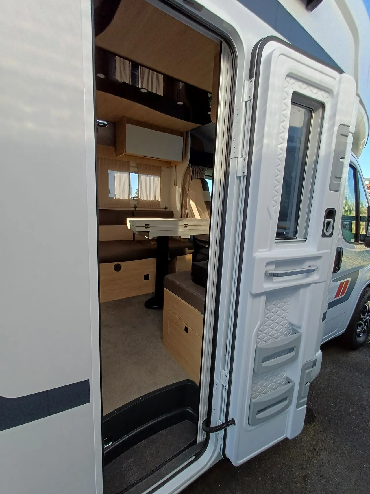 Camping-car - Challenger - 317 ULTIMATE EDITION - 2026