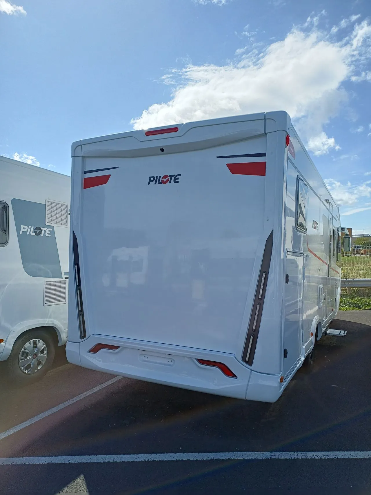 Camping-car - Pilote - G 740 FGJ EVIDENCE - 2026