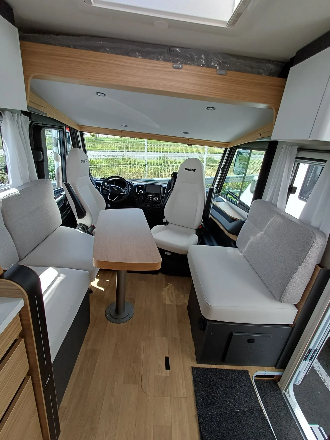 Camping-car - Pilote - G 740 FGJ EVIDENCE - 2026