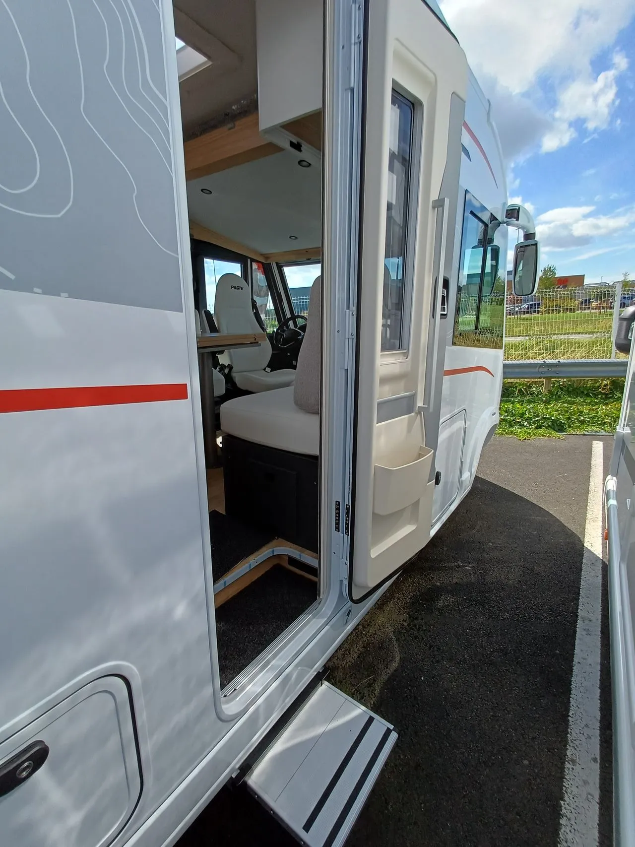 Camping-car - Pilote - G 740 FGJ EVIDENCE - 2026