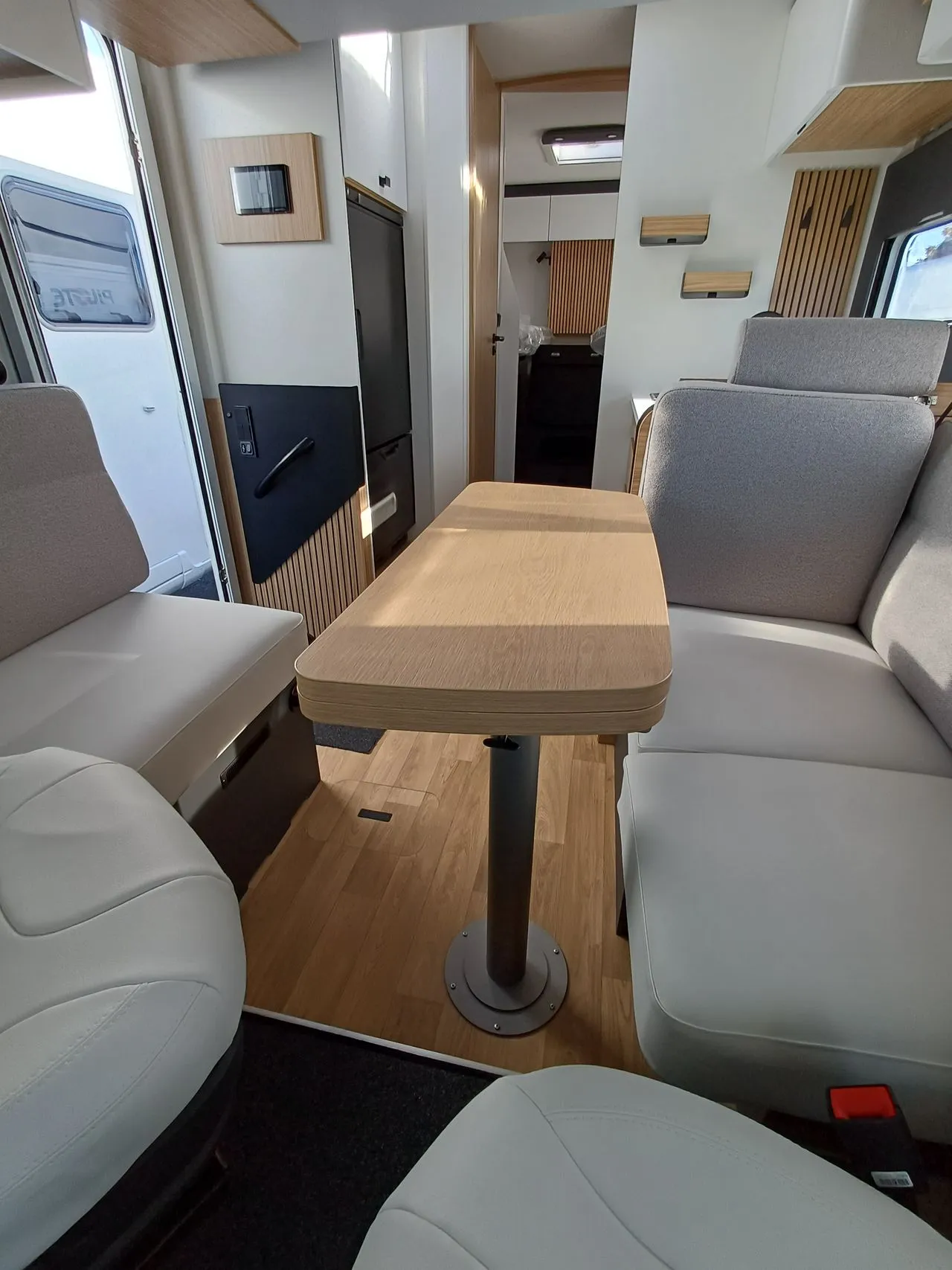 Camping-car - Pilote - P 740 FGJ EVIDENCE - 2026