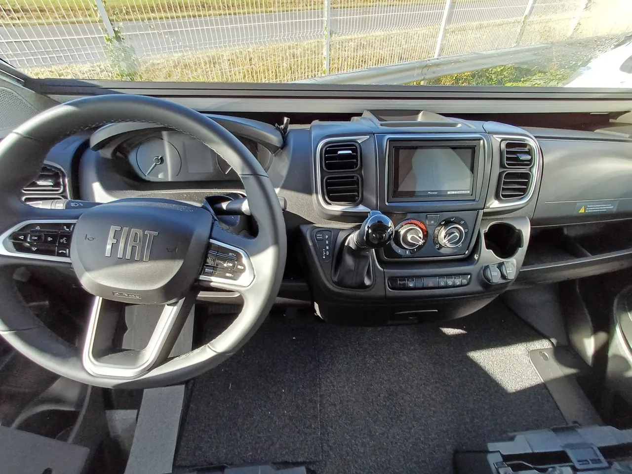 Camping-car - Pilote - P 740 FGJ EVIDENCE - 2026