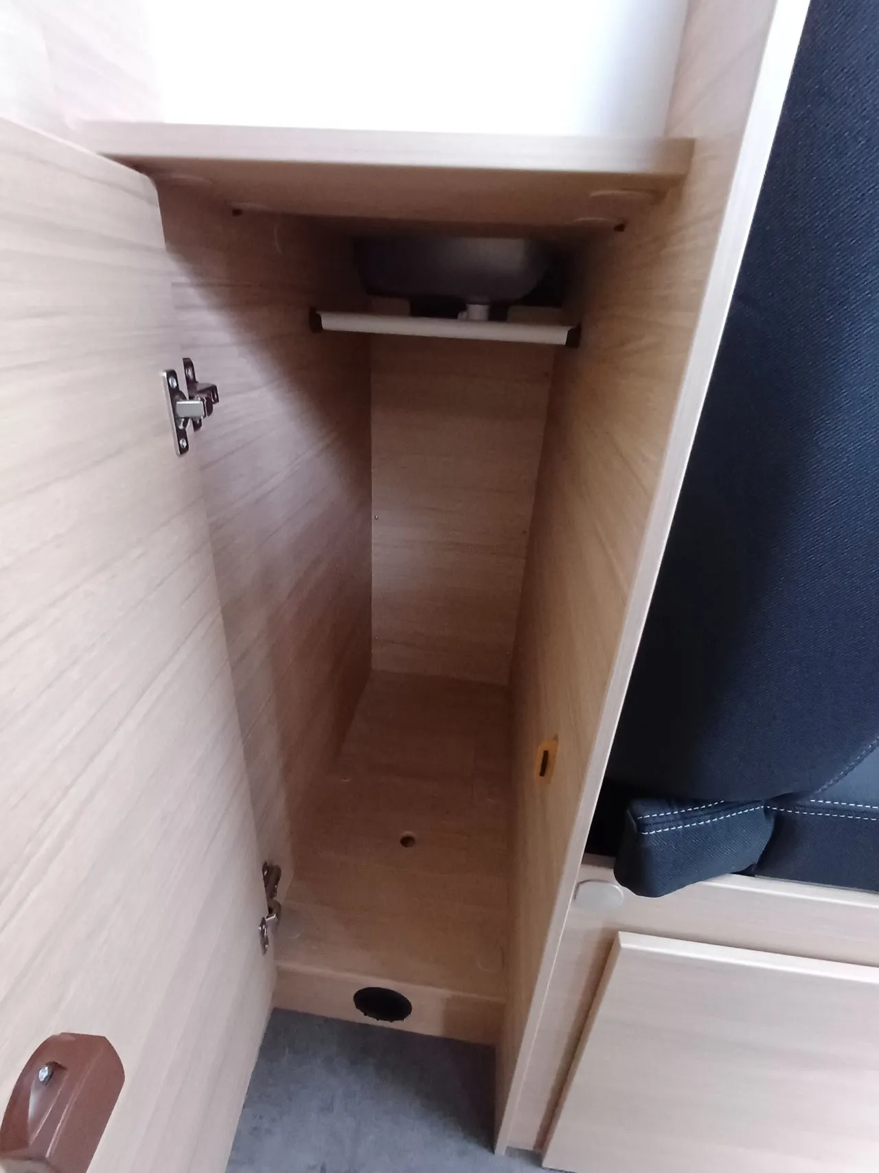 Fourgon aménagé - Road Car - R600 - 2025