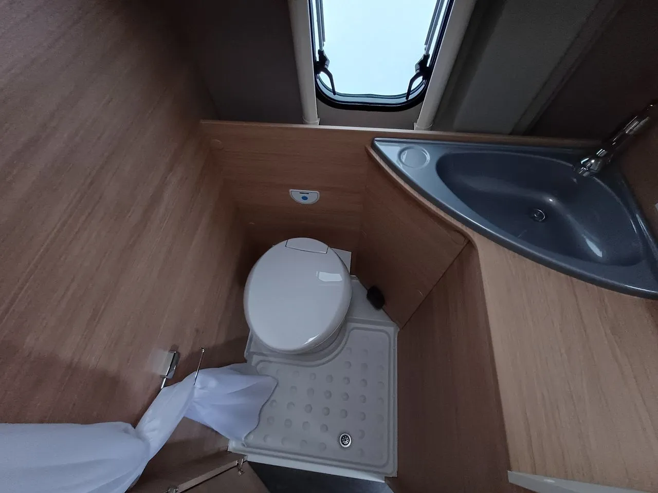 Fourgon aménagé - Road Car - R600 - 2025