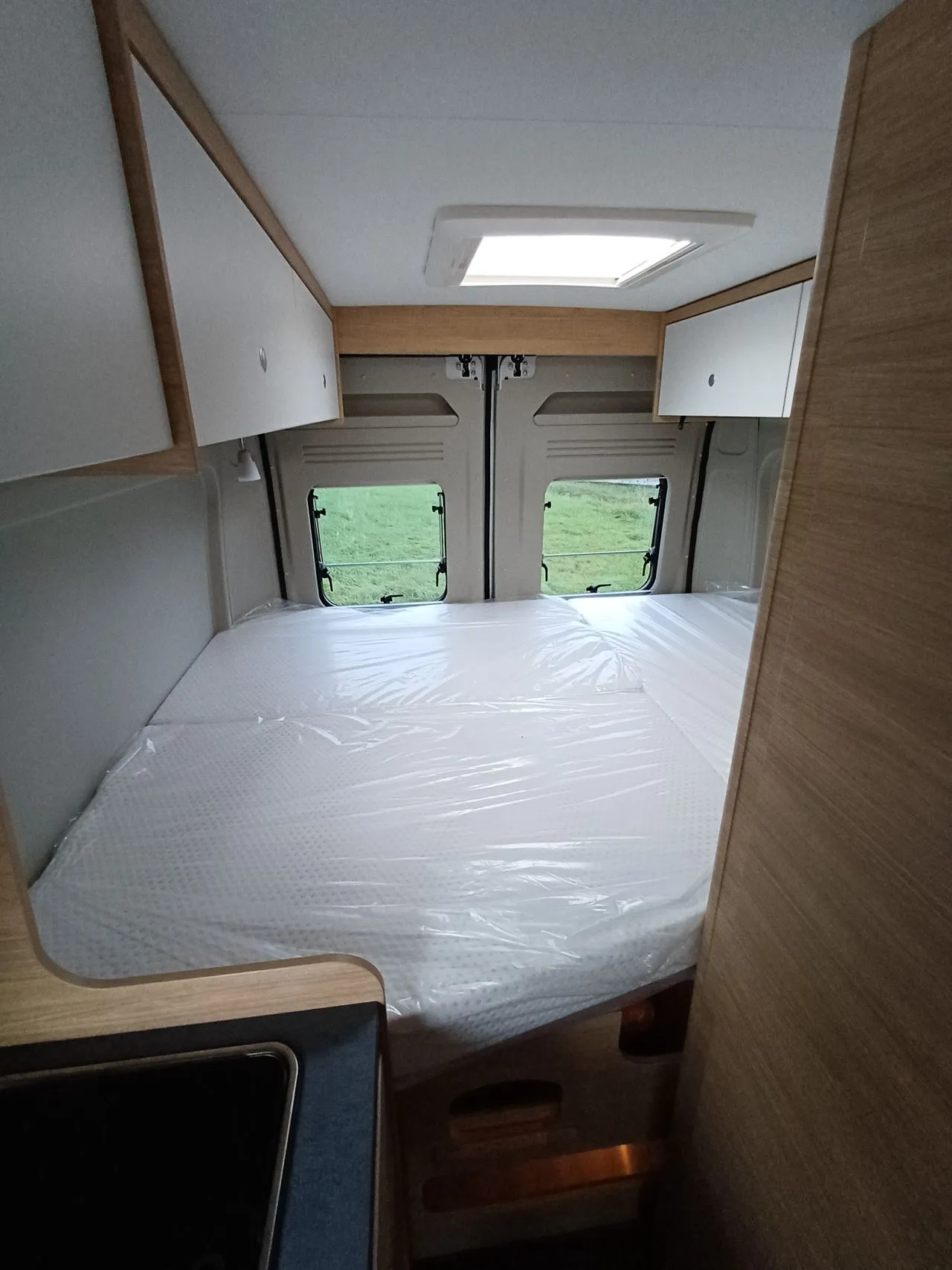 Fourgon aménagé - Road Car - R600 - 2025