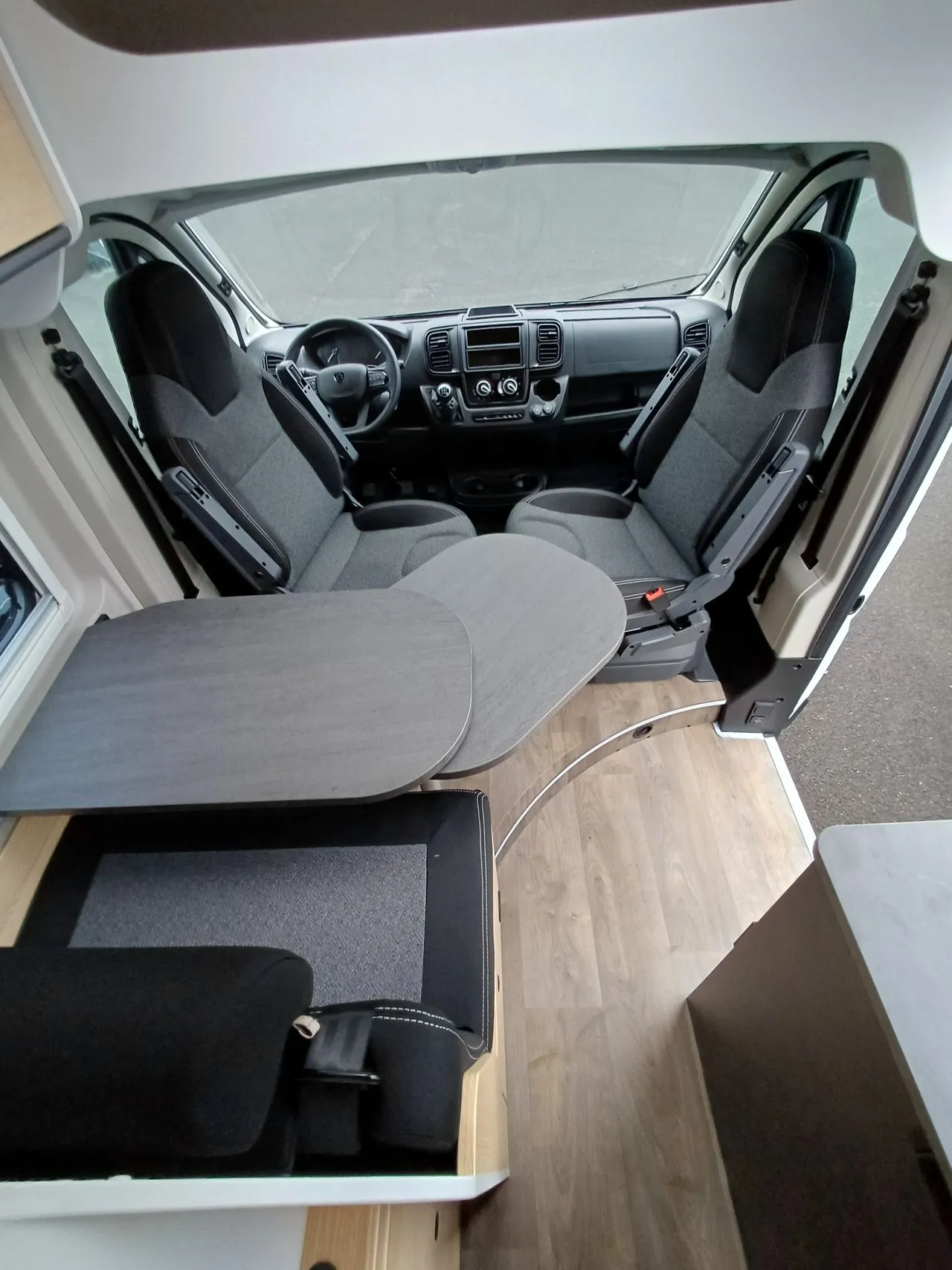 Fourgon aménagé - Sunlight - CLIFF 600 - 2026