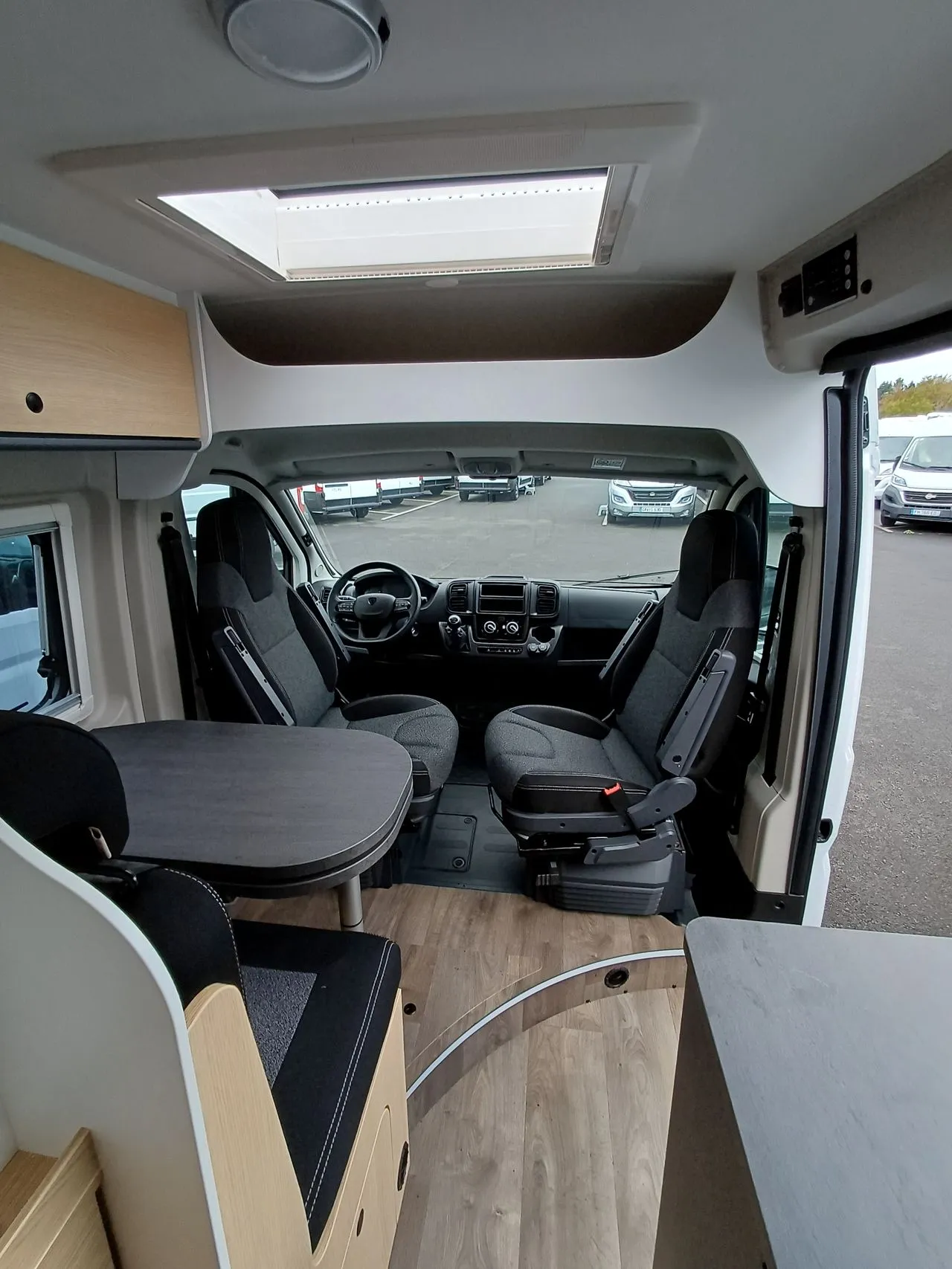 Fourgon aménagé - Sunlight - CLIFF 600 - 2026