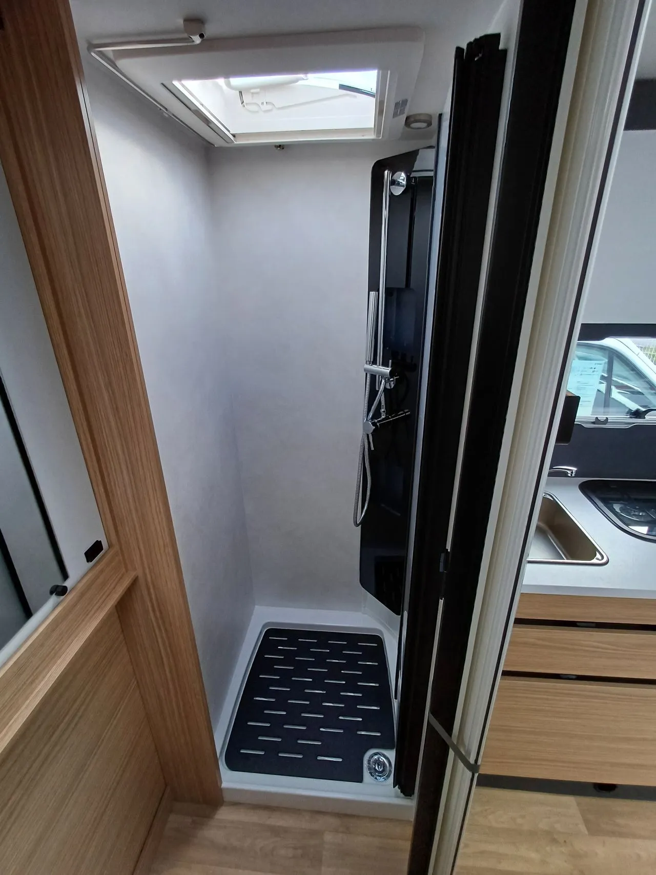 Camping-car - Pilote - G 690D EXPRESSION - 2025