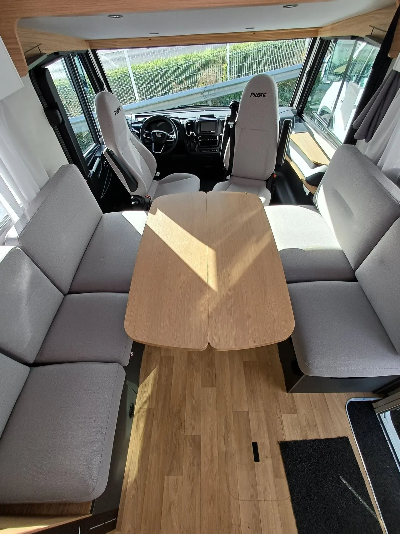 Camping-car - Pilote - G 690D EXPRESSION - 2025