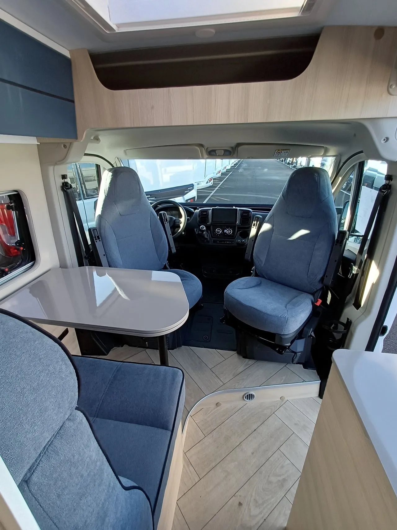 Fourgon aménagé - Challenger - V 114 BREAK EDITION LIGHT - 2026