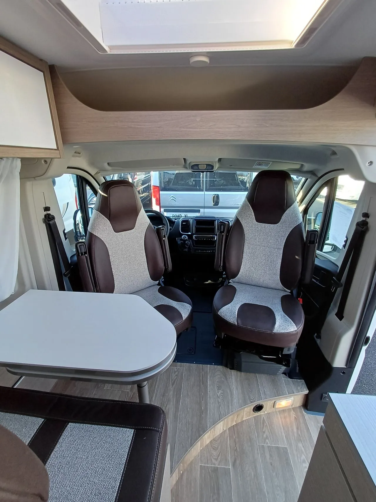 Fourgon aménagé - Possl - ROADSTAR 600 L - 2025