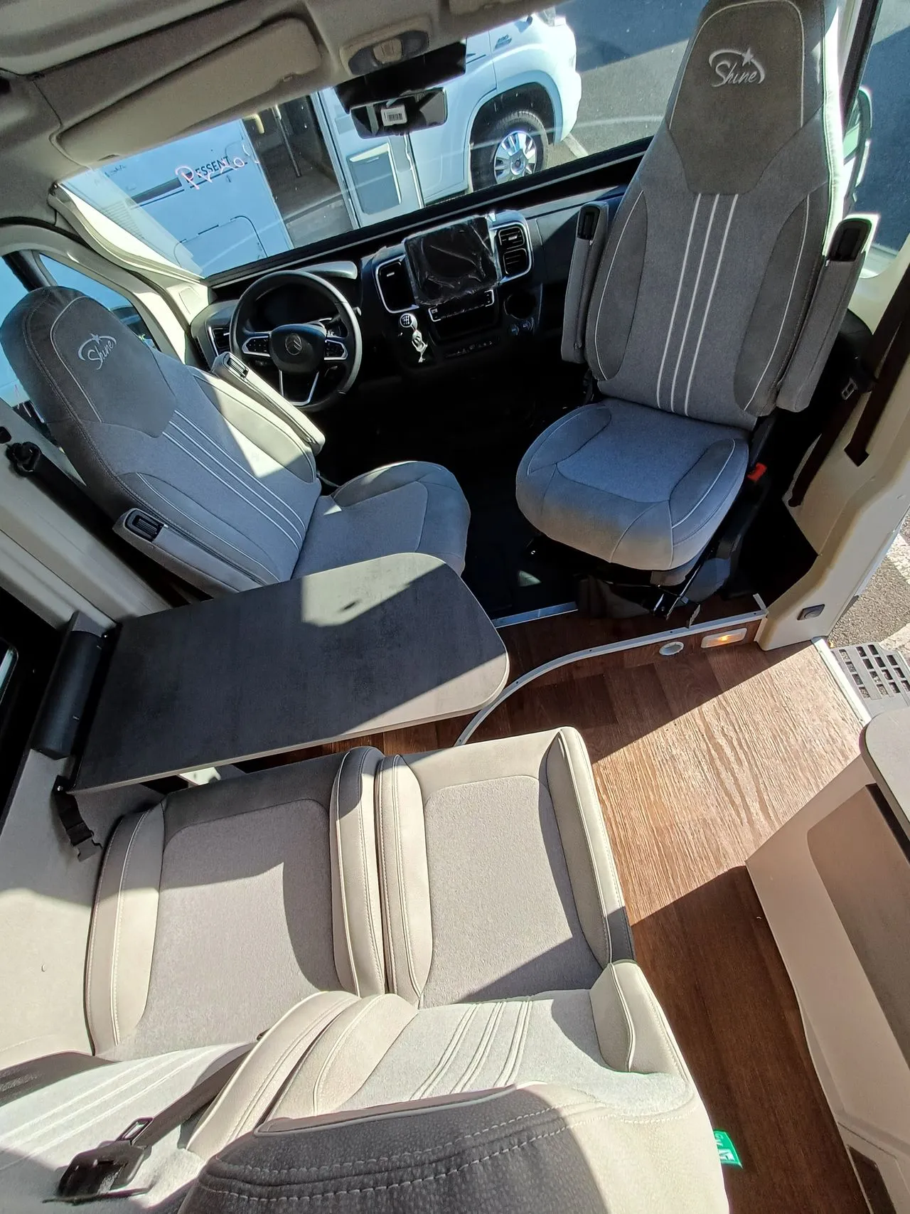 Fourgon aménagé - Possl - SUMMIT SHINE 600 L - 2025