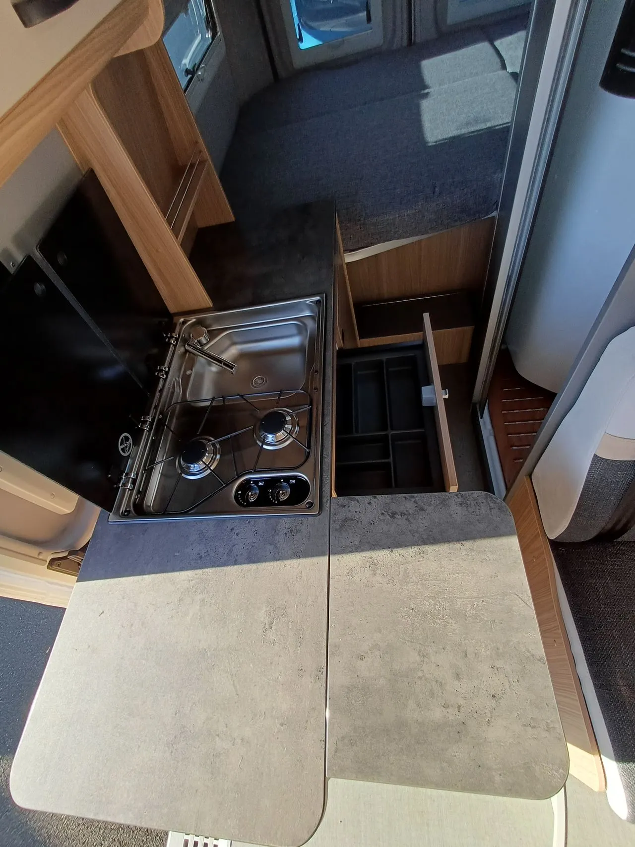 Fourgon aménagé - Possl - SUMMIT 600 PLUS FRENCH EDITION - 2026