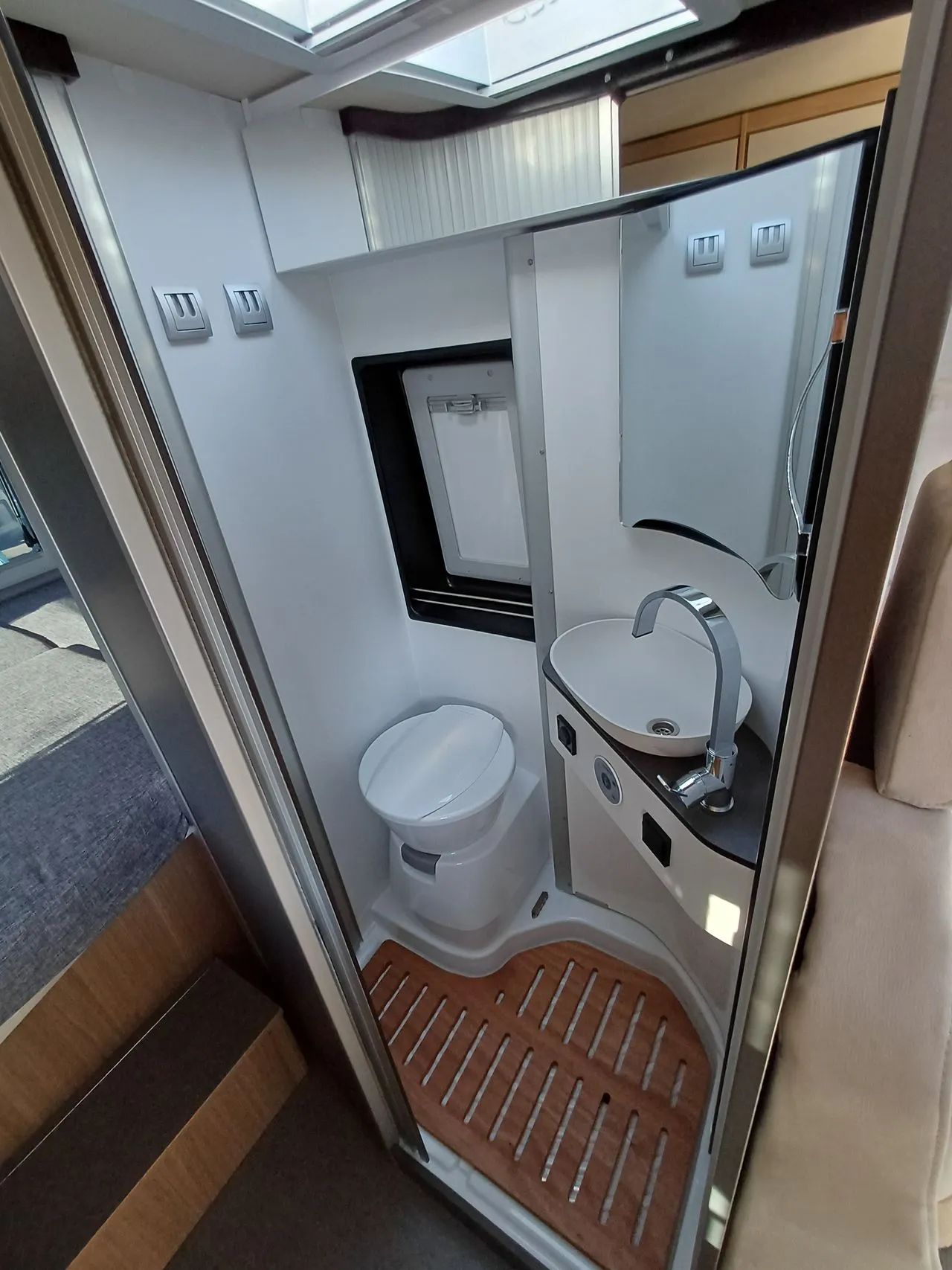 Fourgon aménagé - Possl - SUMMIT 600 PLUS FRENCH EDITION - 2026