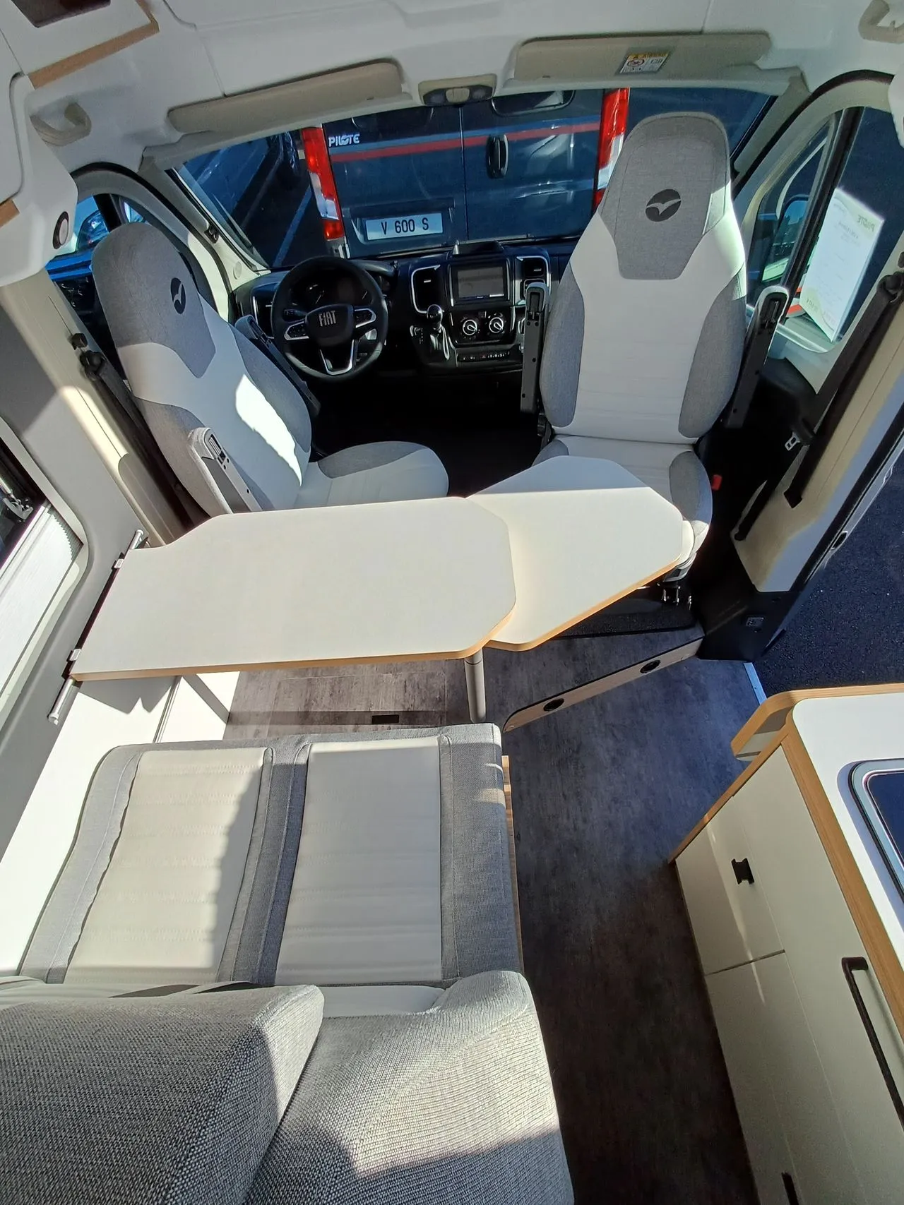 Fourgon aménagé - Pilote - V 630 J EVIDENCE - 2026