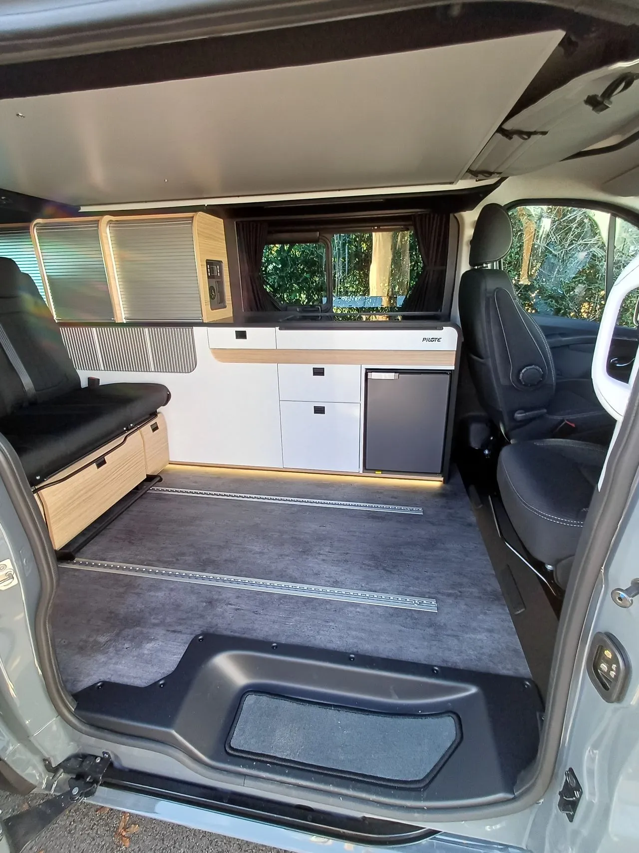 Van aménagé - Pilote - CV 545 BC EVIDENCE - 2026