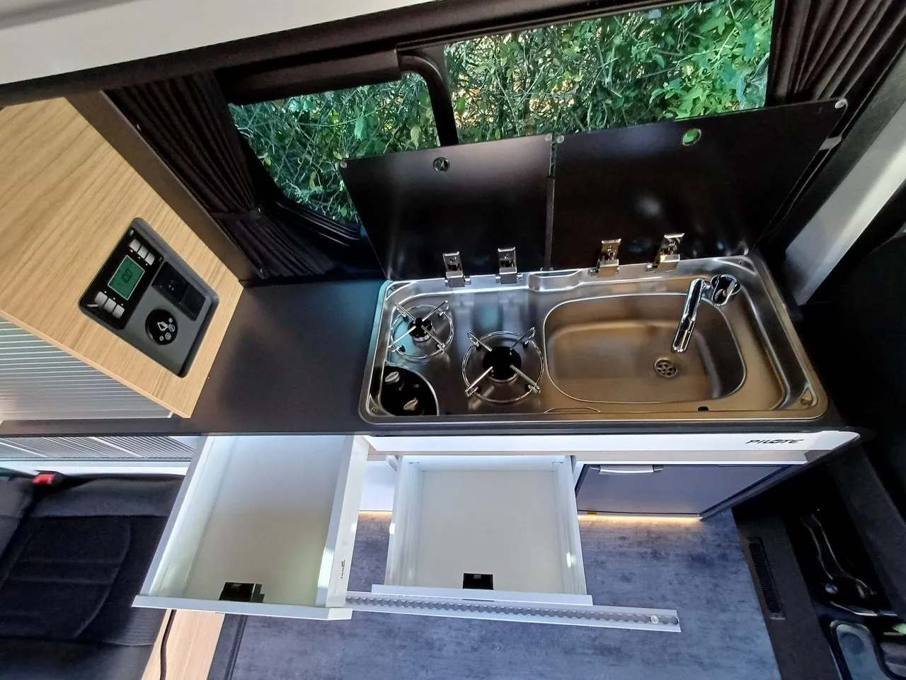 Van aménagé - Pilote - CV 545 BC EVIDENCE - 2026