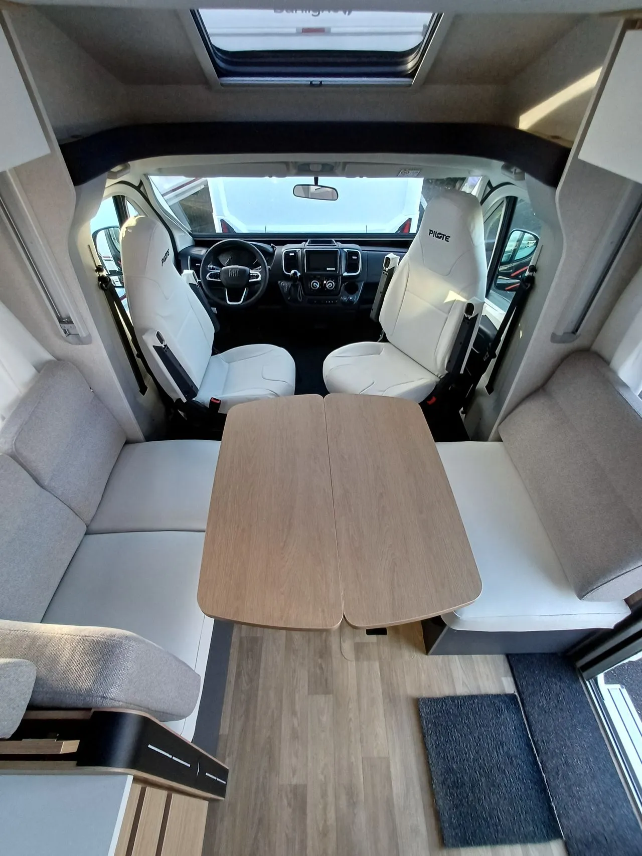 Camping-car - Pilote - P 740 FC EVIDENCE - 2026