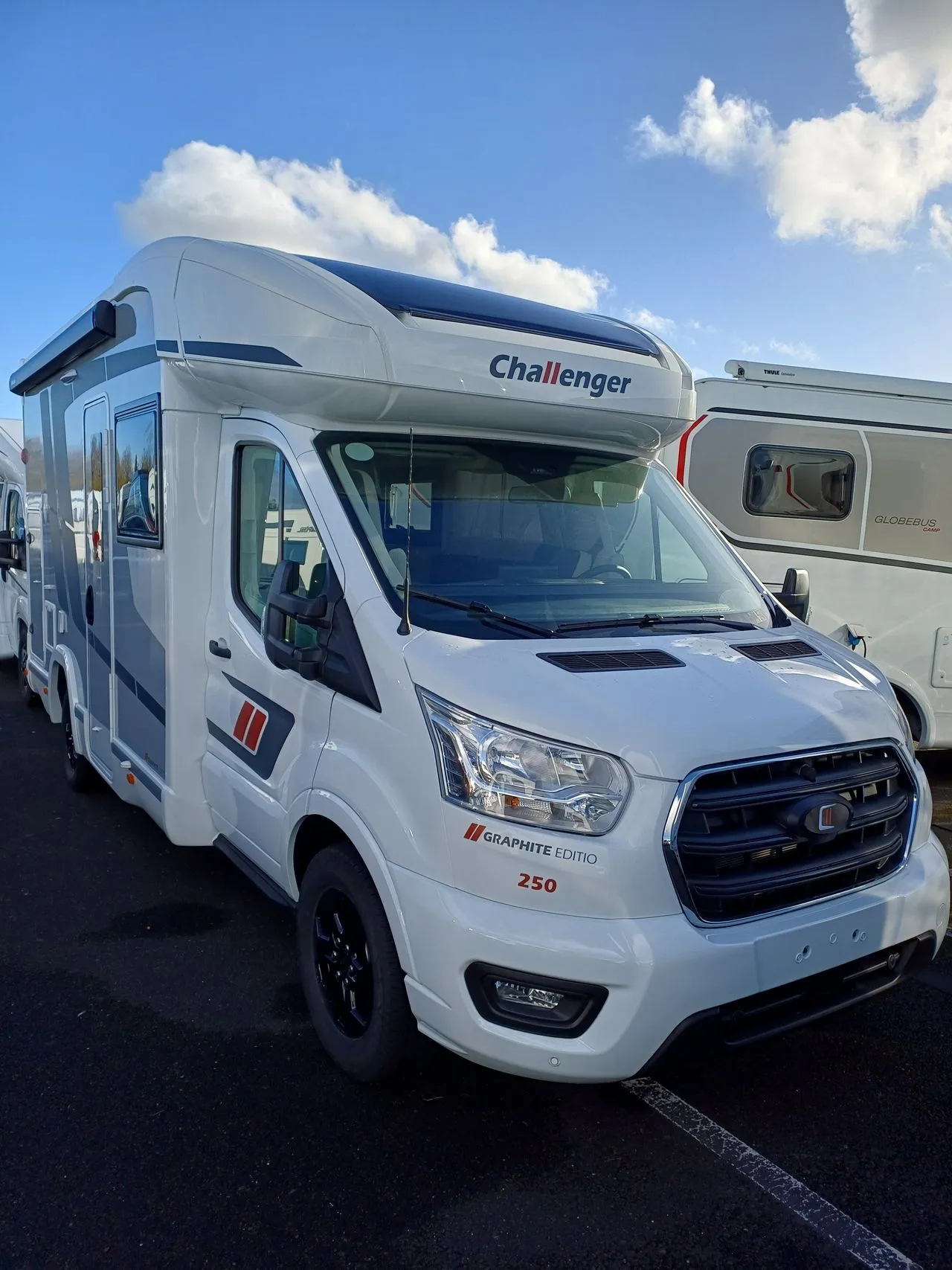 250 GRAPHITE EDITION