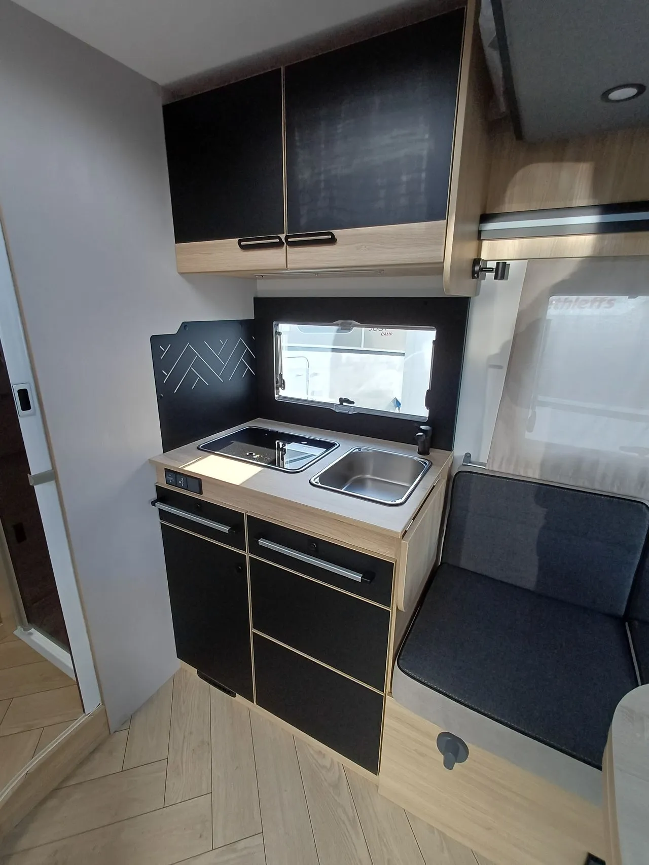 Camping-car - Challenger - 250 GRAPHITE EDITION - 2026