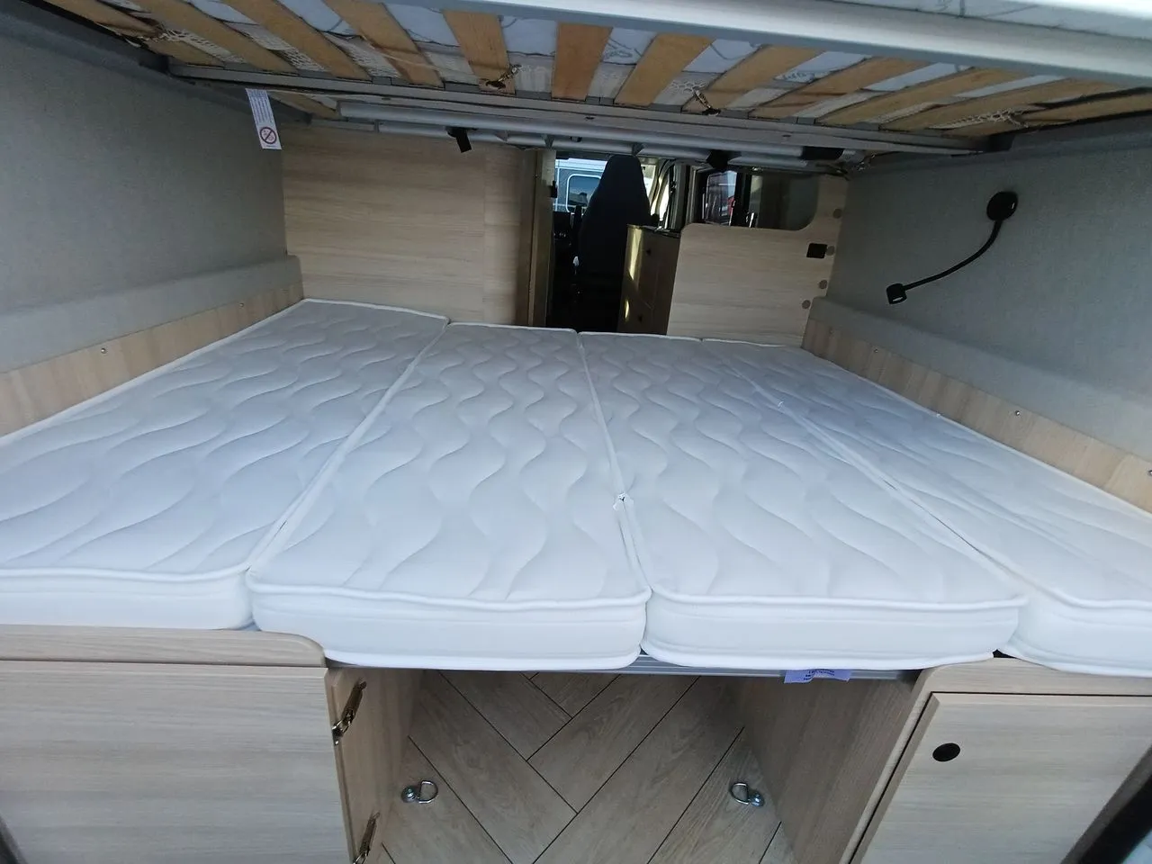 Fourgon aménagé - Challenger - V 114 MAX BREAK EDITION LIGHT - 2026