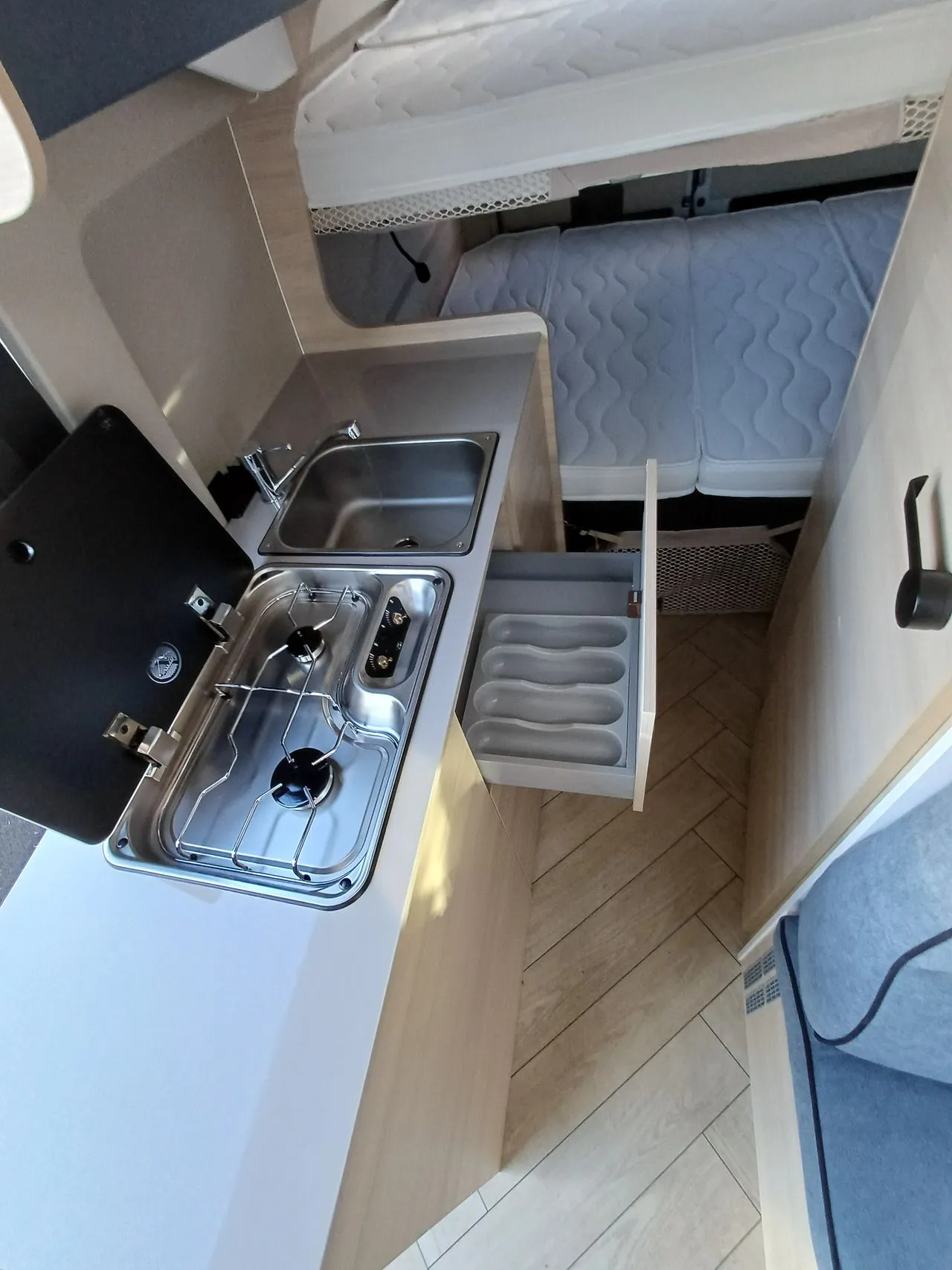 Fourgon aménagé - Challenger - V 114 MAX BREAK EDITION LIGHT - 2026