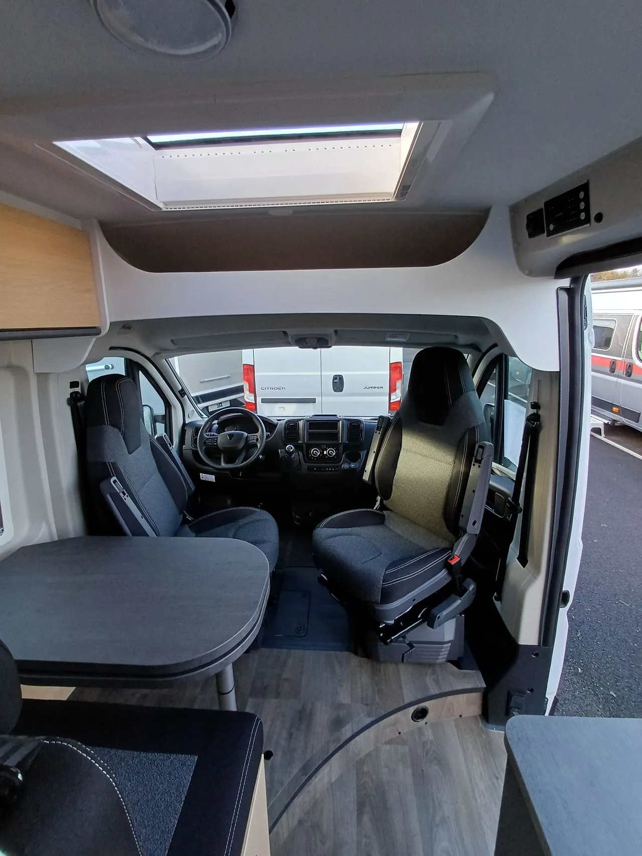 Fourgon aménagé - Sunlight - CLIFF 640 - 2026