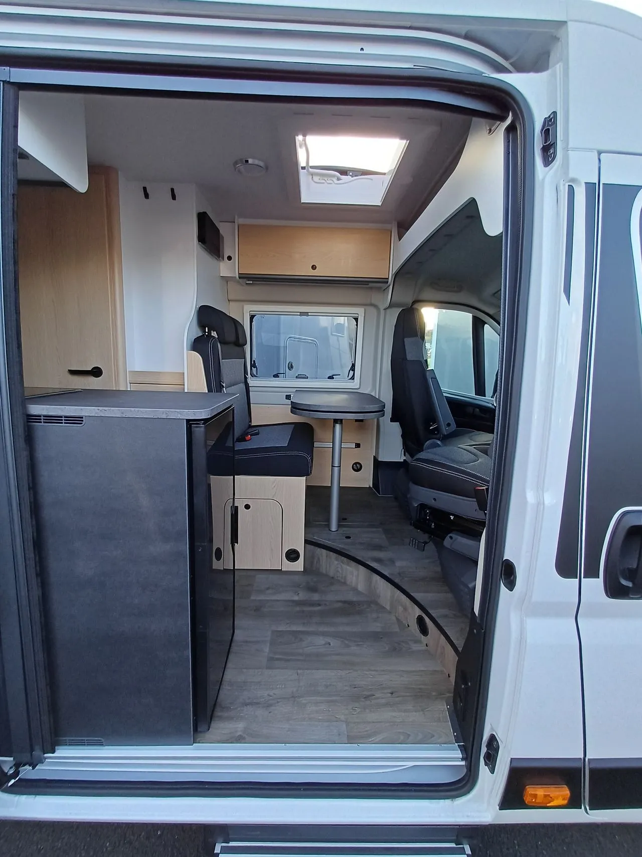 Fourgon aménagé - Sunlight - CLIFF 640 - 2026