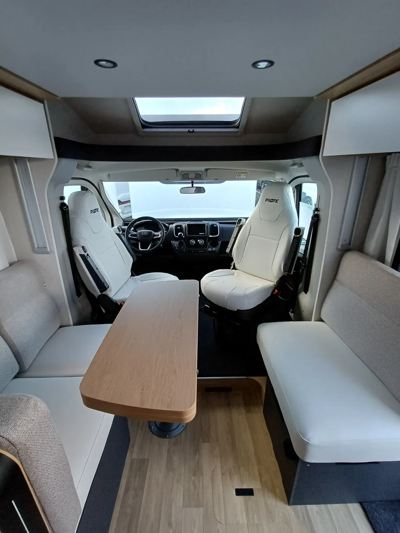 Camping-car - Pilote - P 720 FC EVIDENCE - 2026