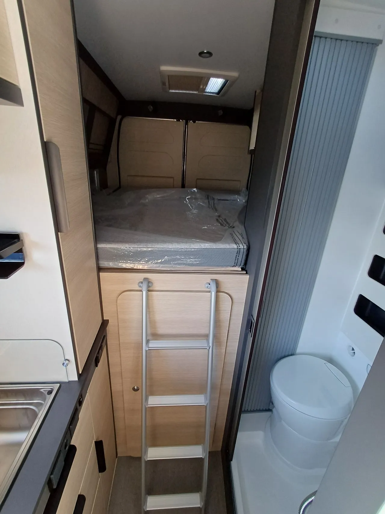 Fourgon aménagé - Dreamer - CAMPERSPORT FUN + - 2026