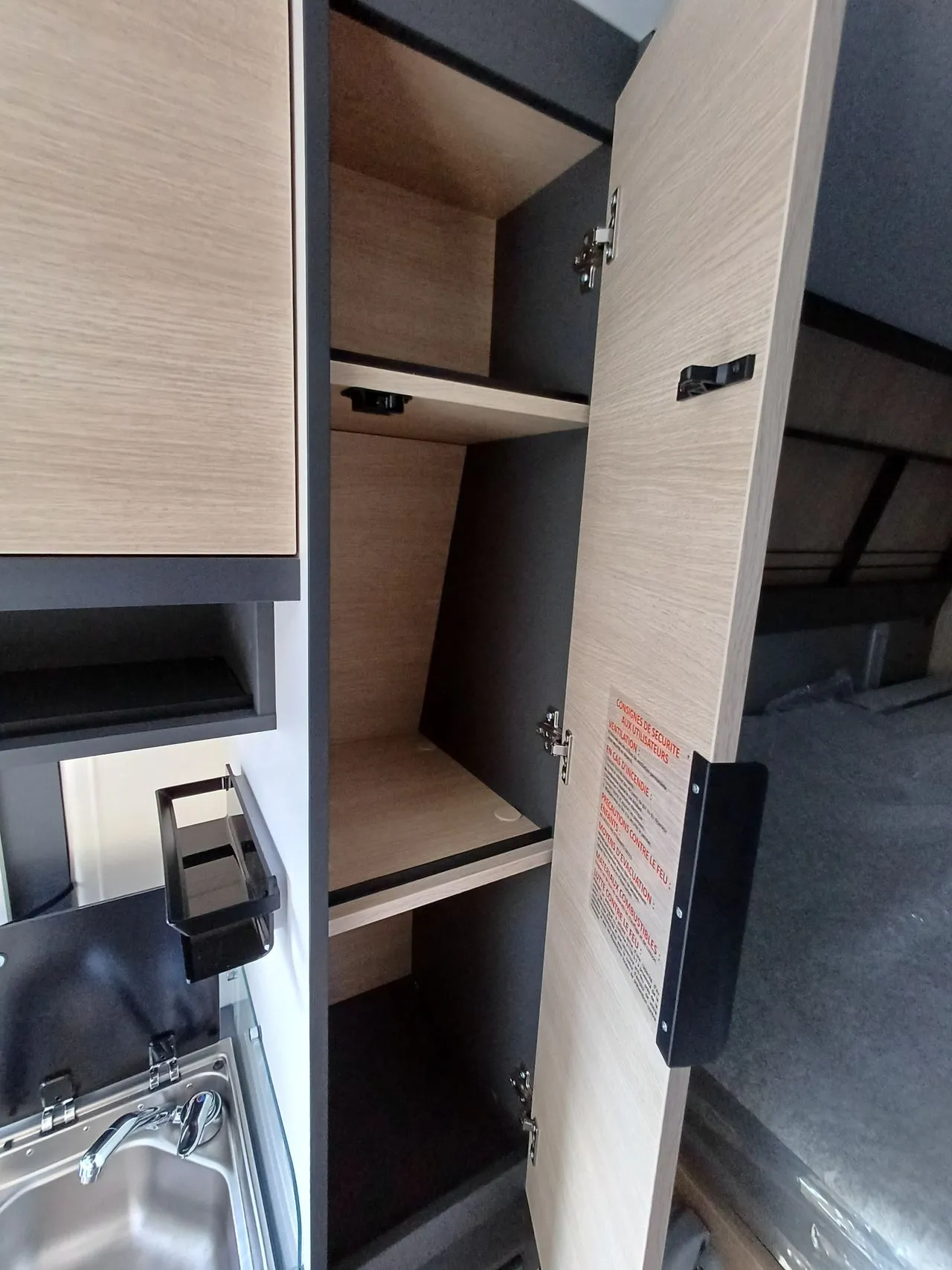 Fourgon aménagé - Dreamer - CAMPERSPORT FUN + - 2026