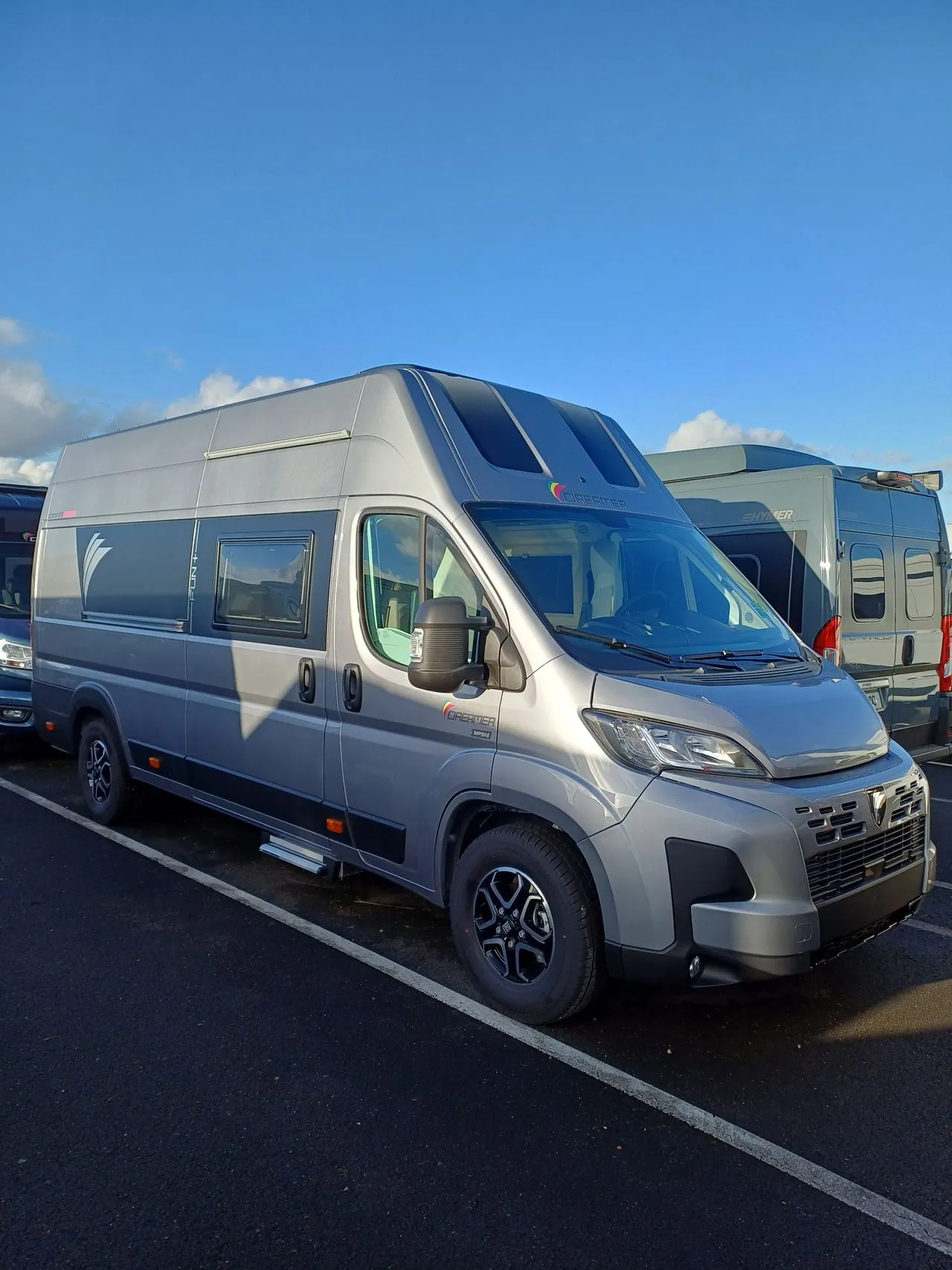 Fourgon aménagé - Dreamer - CAMPERSPORT FUN + - 2026