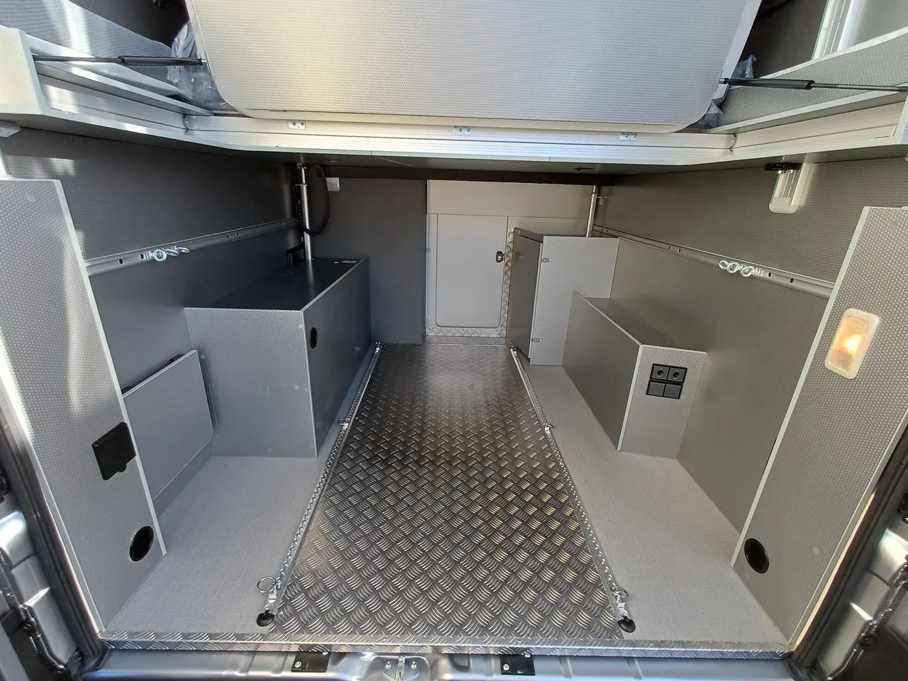 Fourgon aménagé - Dreamer - CAMPERSPORT FUN + - 2026