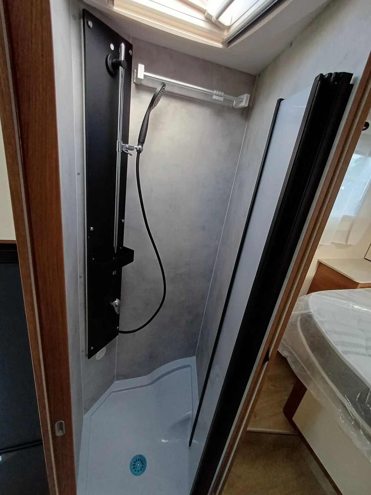 Camping-car - Fleurette - DISCOVER 75 LMF WELLNESS - 2026