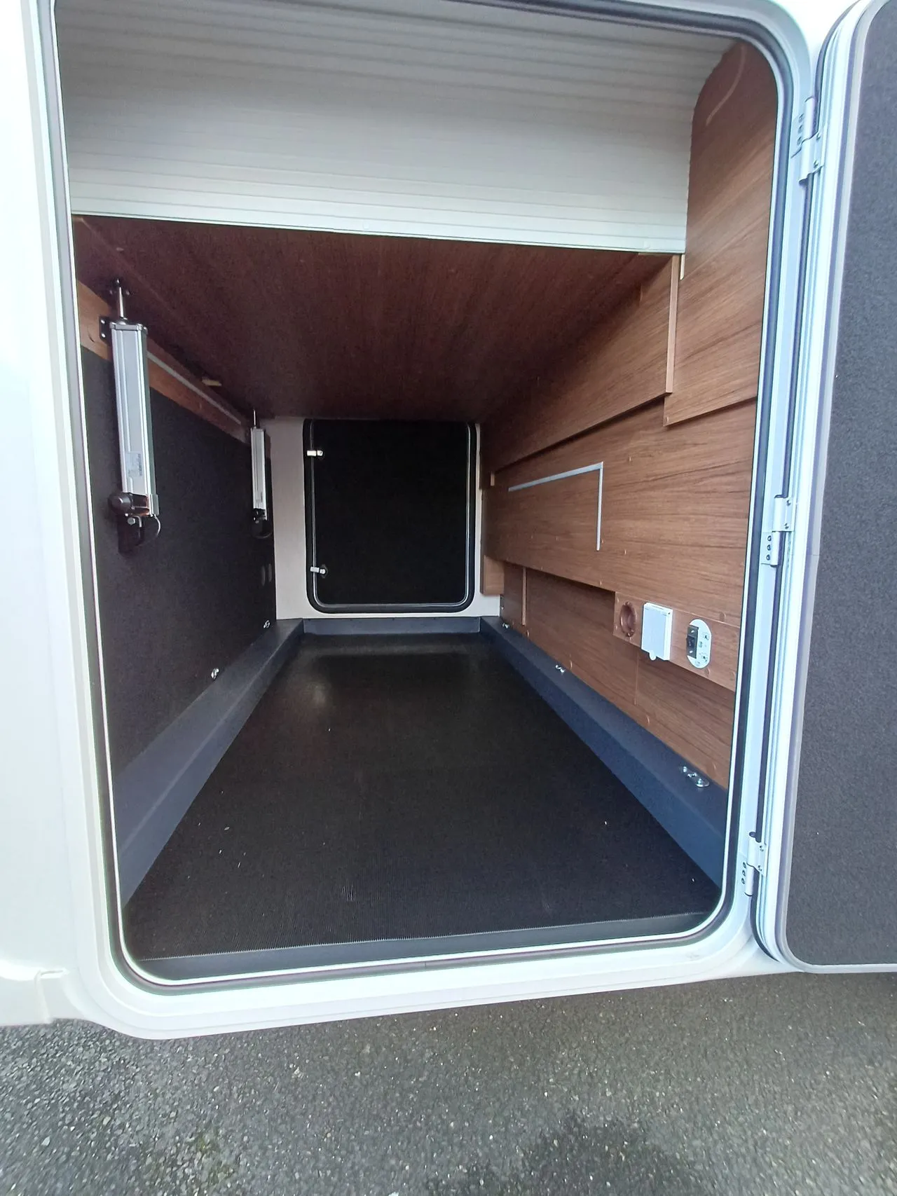 Camping-car - Fleurette - DISCOVER 75 LMF WELLNESS - 2026