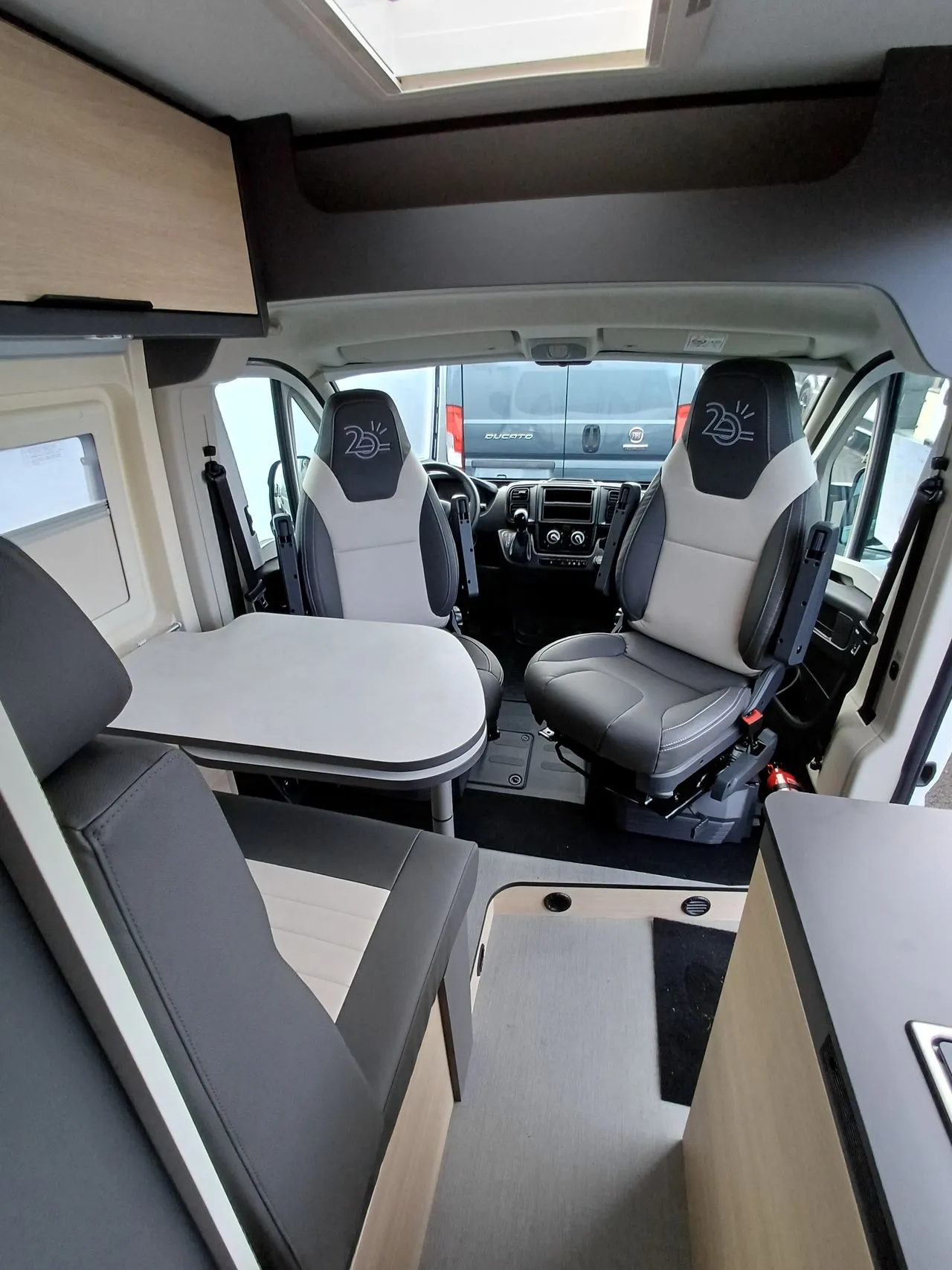 Fourgon aménagé - Dreamer - D 68 ANNIVERSAIRE - 2026