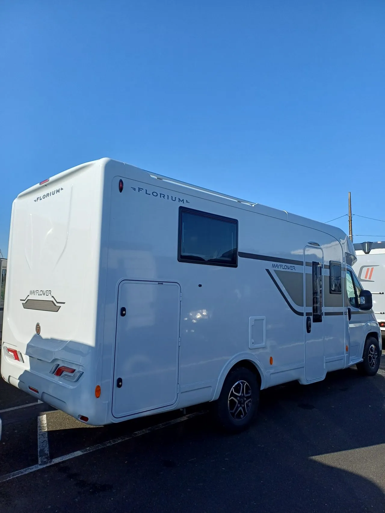 MAYFLOWER 70 LMF