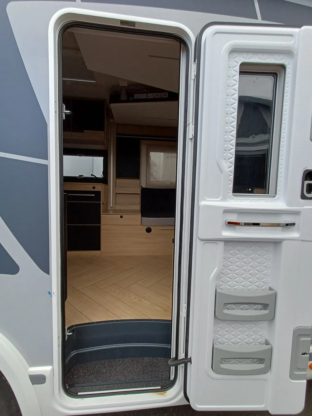 Camping-car - Challenger - 270 GRAPHITE EDITION - 2026