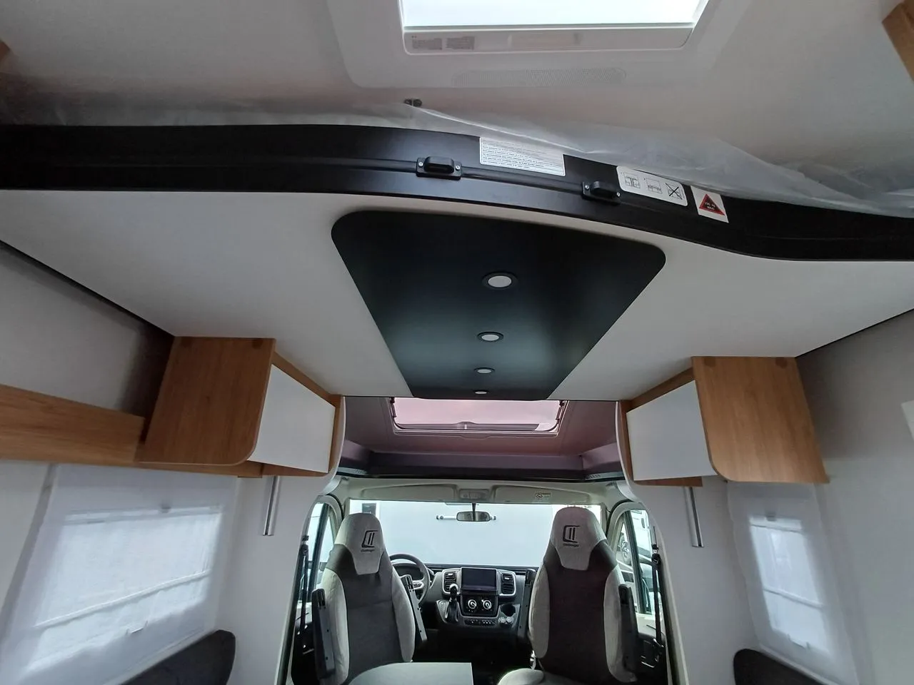 Camping-car - Challenger - 318 COSY EDITION - 2026