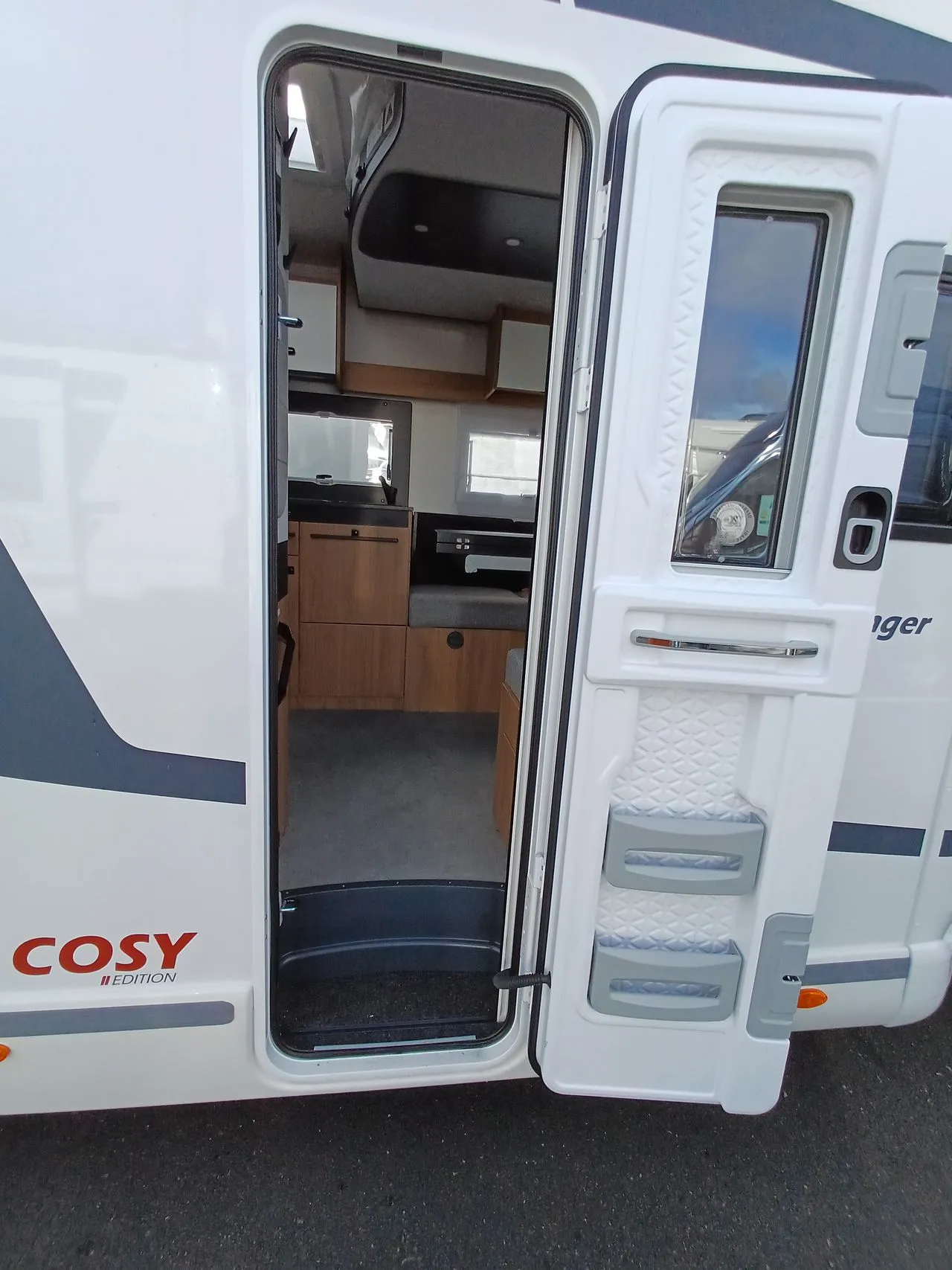 Camping-car - Challenger - 318 COSY EDITION - 2026