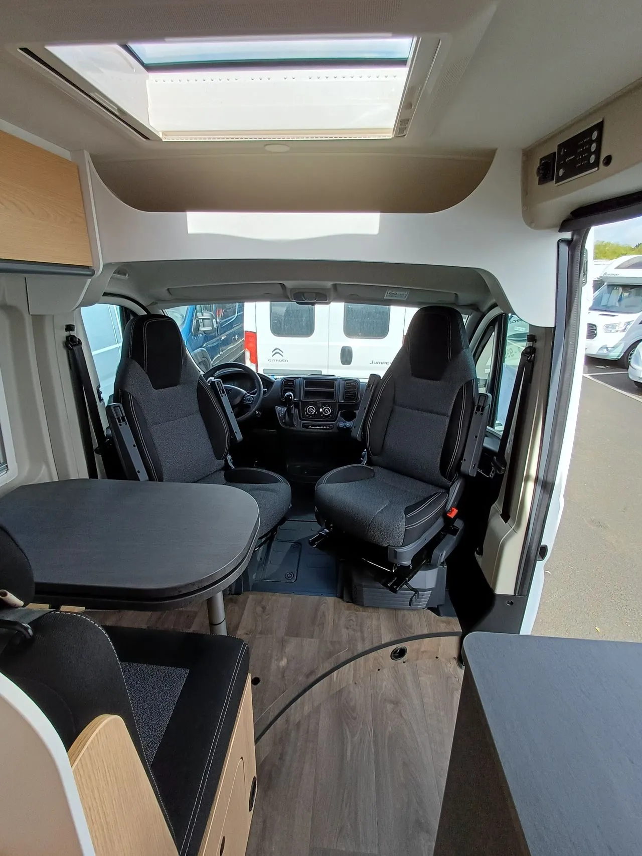 Fourgon aménagé - Sunlight - CLIFF 600 - 2026