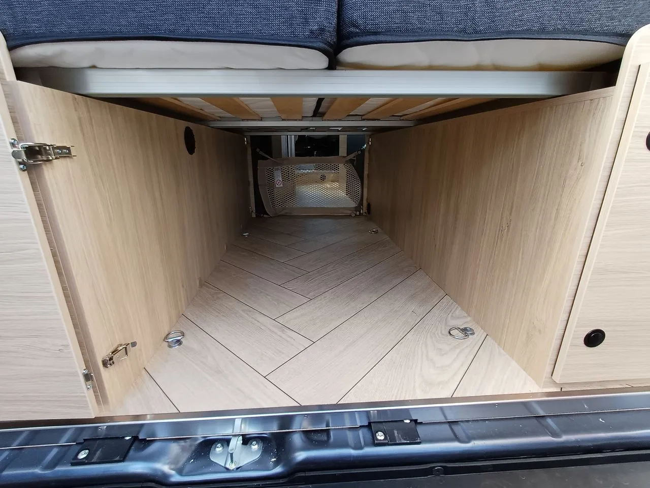 Fourgon aménagé - Challenger - V 114 M COSY EDITION - 2026