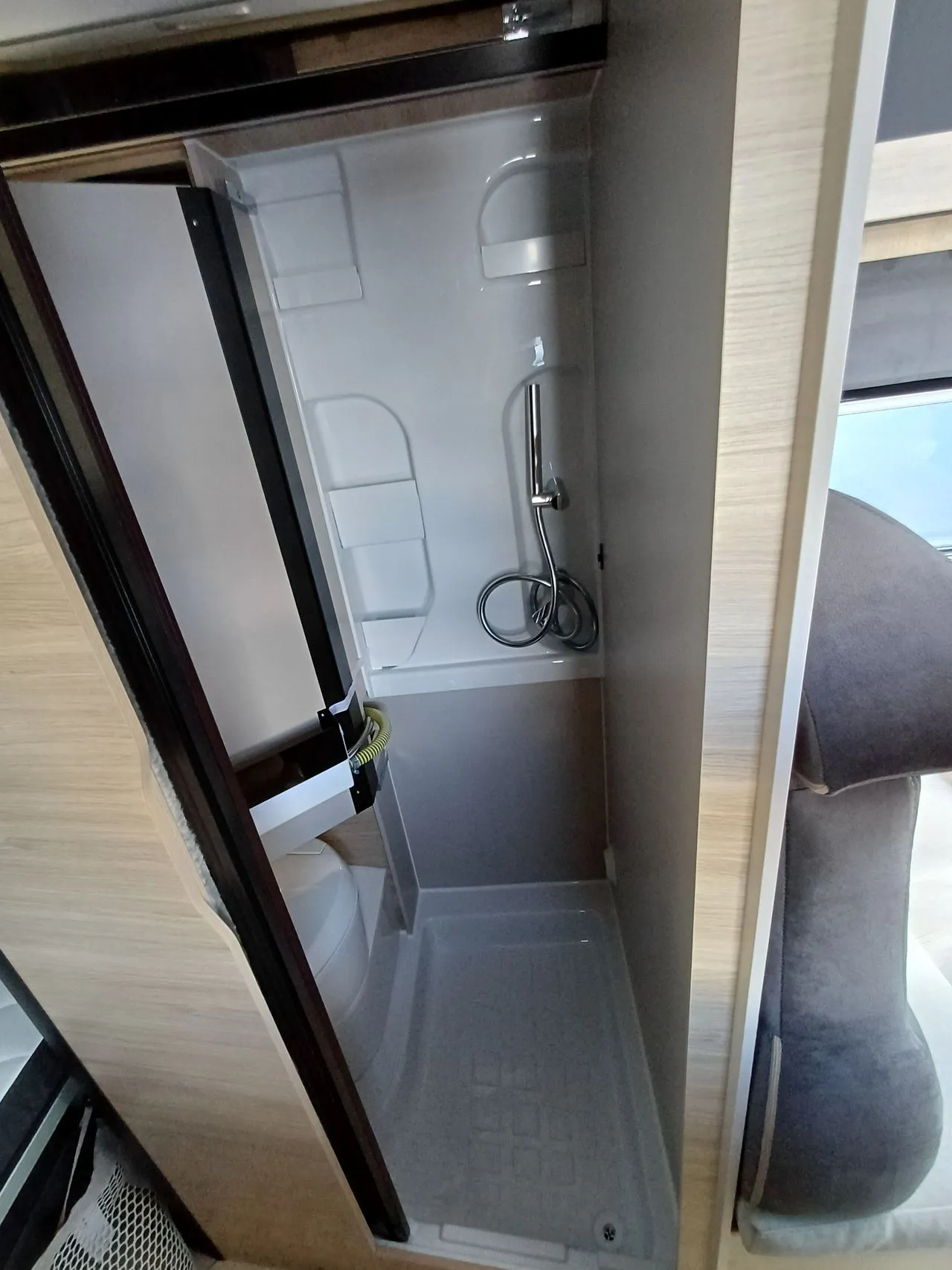 Fourgon aménagé - Challenger - V 114 M COSY EDITION - 2026